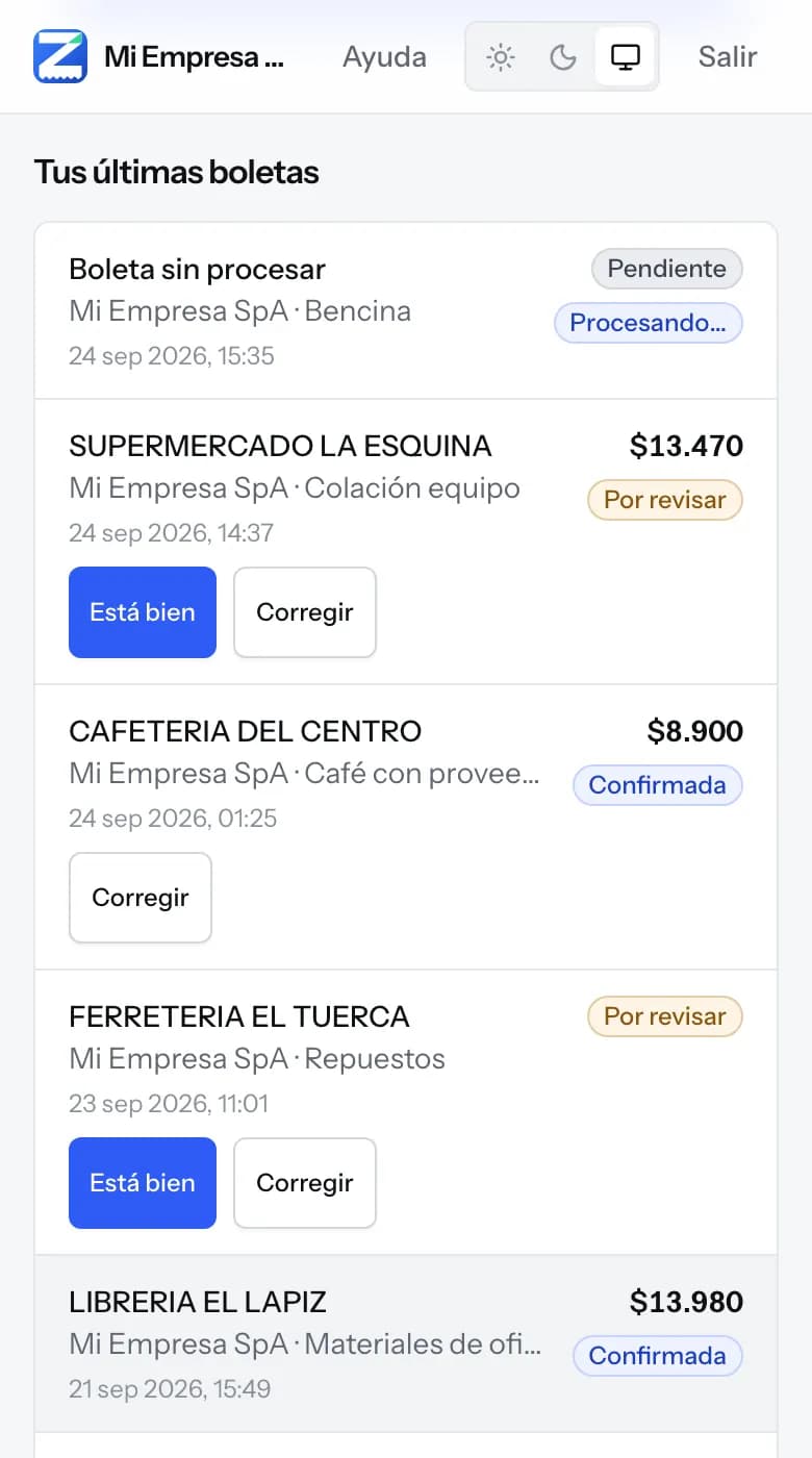 Lista «Tus últimas boletas» en el celular: cada boleta con proveedor, empresa, monto y su estado, y los botones «Está bien» y «Corregir» en las que están por revisar.